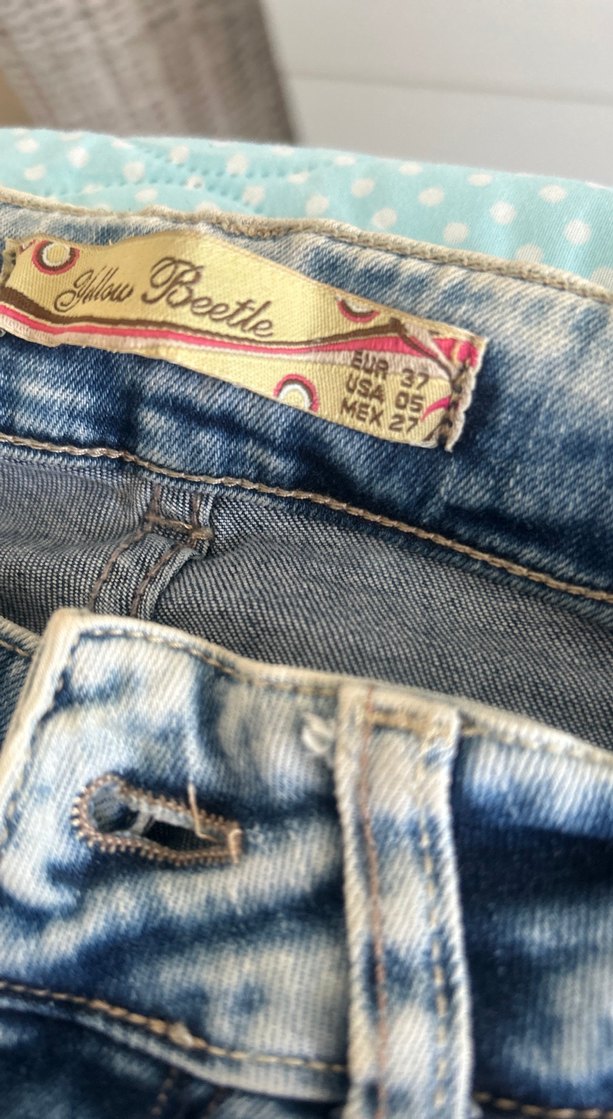 Kadın Gri Yıkamalı Dar Kesim Denim Pantolon - Görsel 3