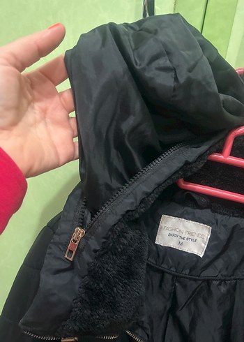 Siyah Kadın Midi Kışlık Mont - Görsel 4