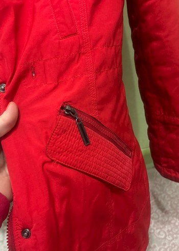 Kırmızı Kadın Midi Kaban - Görsel 3