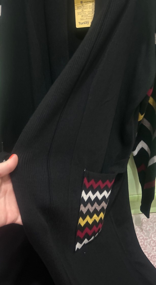 Uzun Siyah Desenli Kadın Hırka - Görsel 4