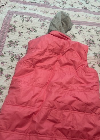 Kız Çocuk Pembe Kapüşonlu Fermuarlı Yelek - Görsel 3