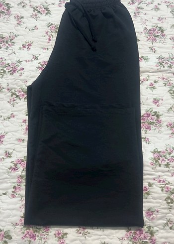 Siyah Kadın Pamuklu Bol Kesim Pantolon - Görsel 2