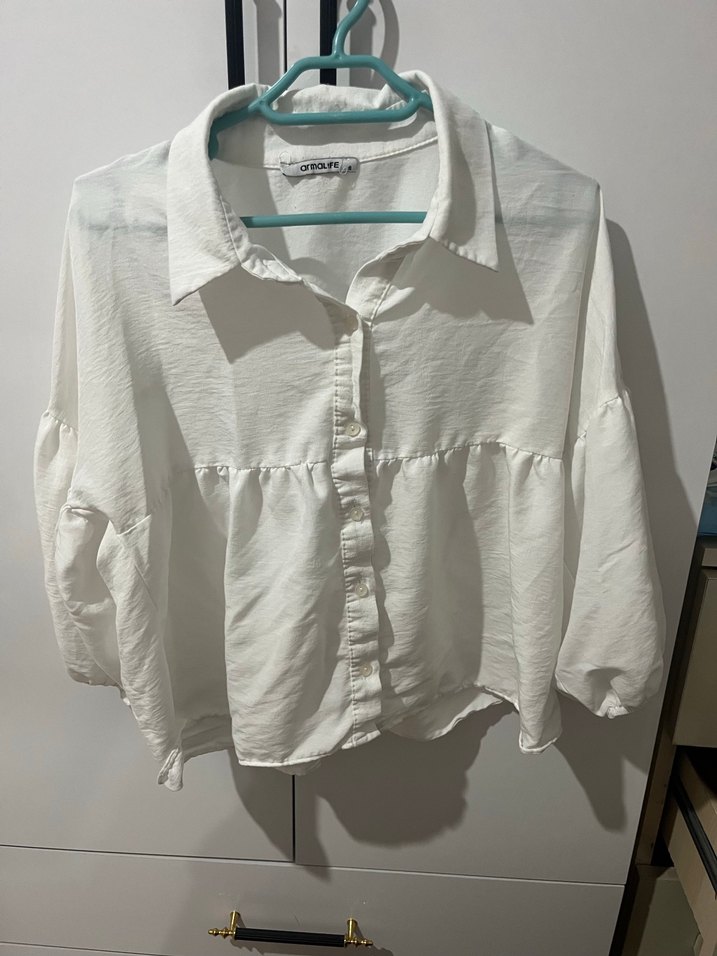 Beyaz pamuklu Düğmeli Gömlek - Görsel 4