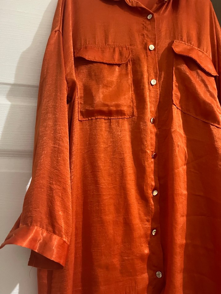 Turuncu Gömlek - Görsel 3