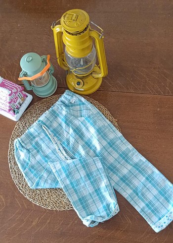 Turkuaz Renkli Kısa Şort ve ekose paltolon - Görsel 4