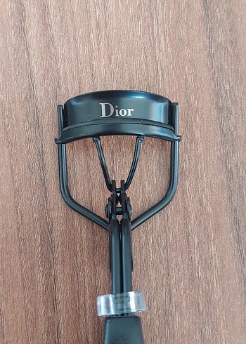 Dior Siyah Kirpik Kıvırıcı - Görsel 2