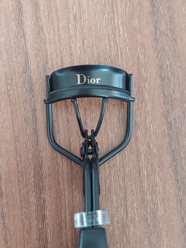 Dior Siyah Kirpik Kıvırıcı - Görsel 2