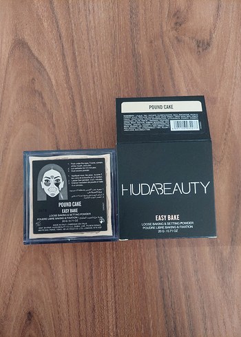 HUDA BEAUTY Easy Bake Loose Powder - Görsel 2