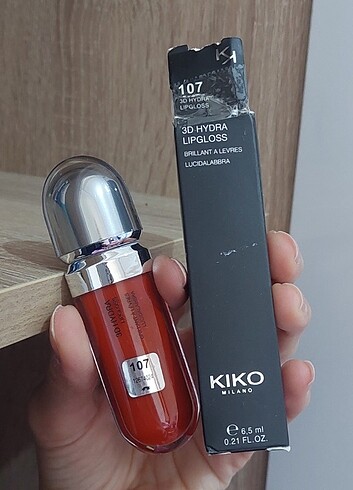 Kiko Kiko 3d hydra lipgloss