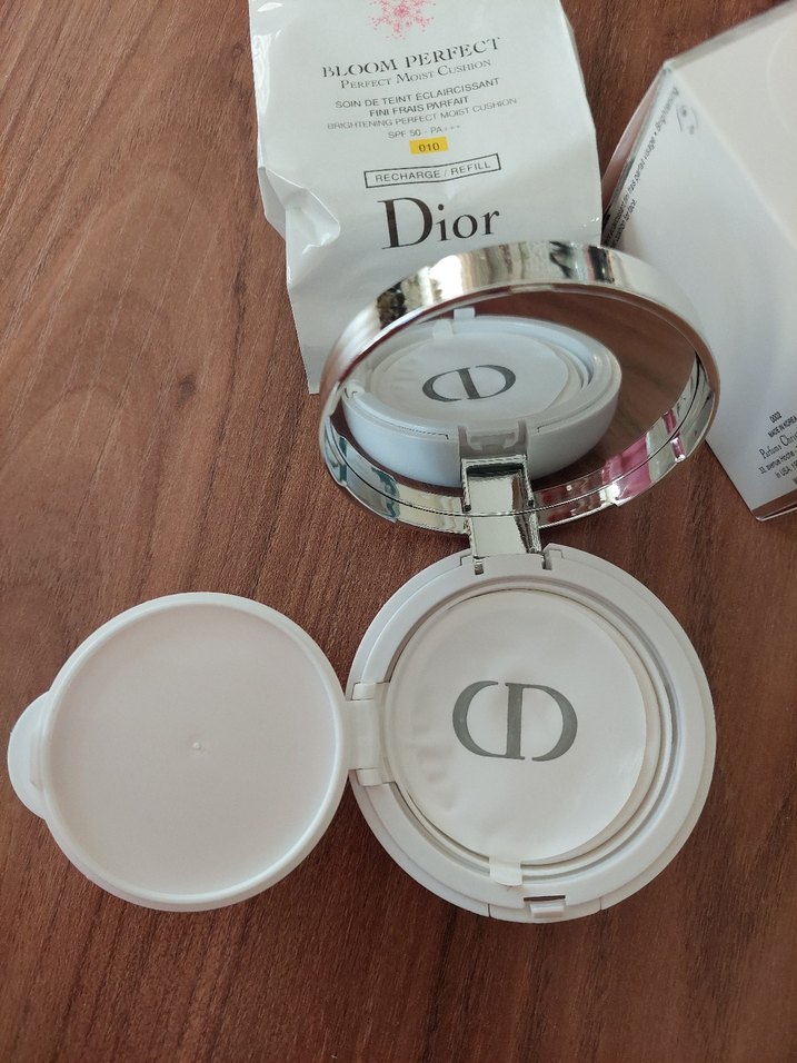 Dior Diorsnow Bloom Perfect Pudra - Görsel 3