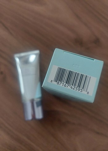 Estée Lauder Perfectonist Pro güneş kremi - Görsel 4