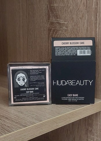 Huda Beauty Huda Beauty Easy Bake Pudra - Cherry Blossom Cake