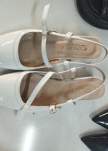 36 Beden Beyaz Tokalı Stiletto Kadın Klasik Ayakkabı