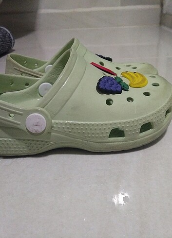 28 Beden yeşil Renk Çocuk crocs terlik 