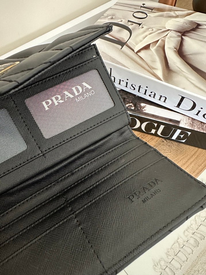 Prada Siyah Deri Kadın Cüzdan - Görsel 3