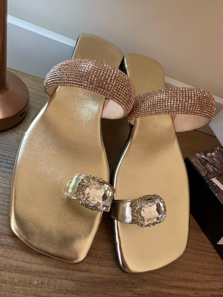 Altın Renkli Taşlı Topuklu Kadın Terlik - Görsel 3