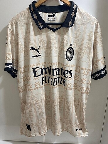 milan fc.