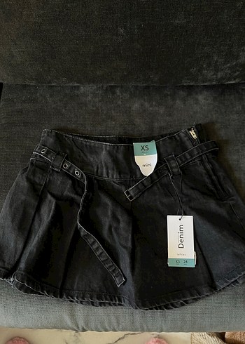 Siyah Kot Mini Etek Kemerli XS