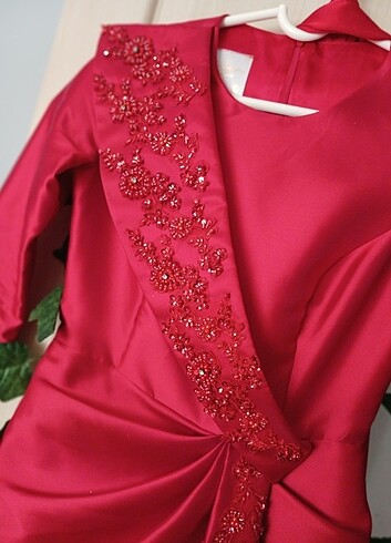 36 Beden kırmızı Renk Abiye elbise 