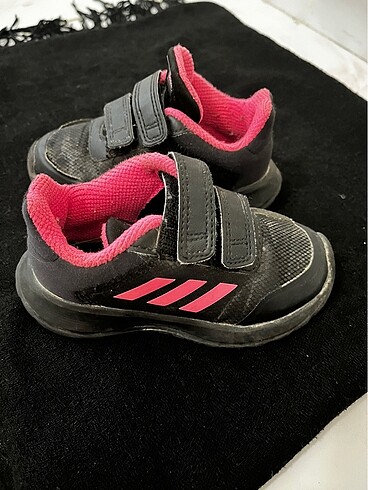 Adidas adidas spor ayakkabı 24 numara