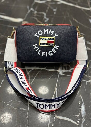 Beden Tommy Hilfiger çanta