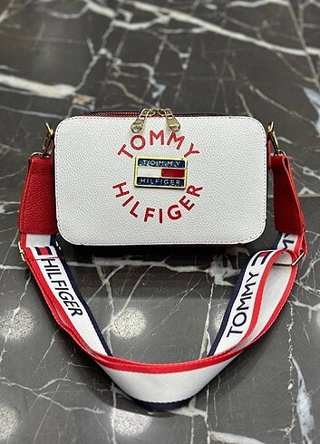Tommy Hilfiger çanta 