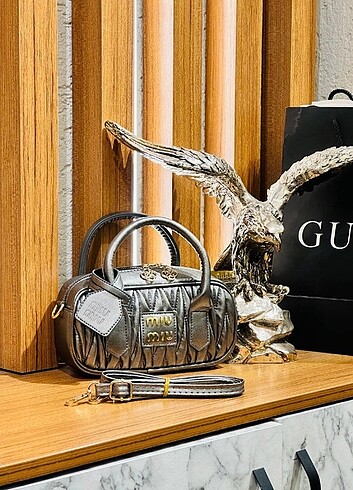 Miu Miu MiuMiu çanta 