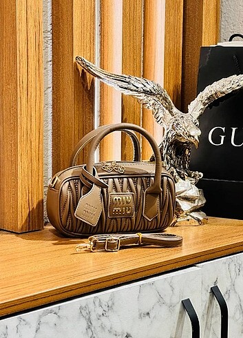  Beden çeşitli Renk MiuMiu çanta 