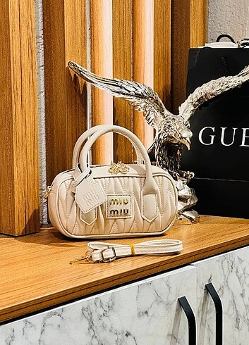 MiuMiu çanta 