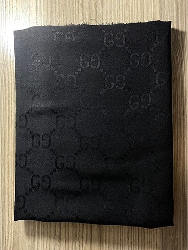 gucci şal