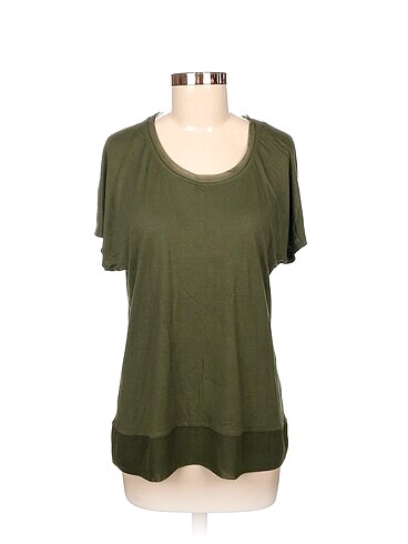 Koton T-shirt %70 İndirimli.