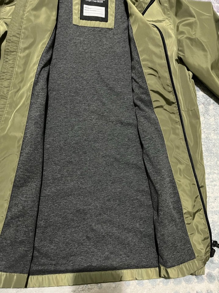 LCW Erkek Çocuk Yağmurluk - Görsel 3