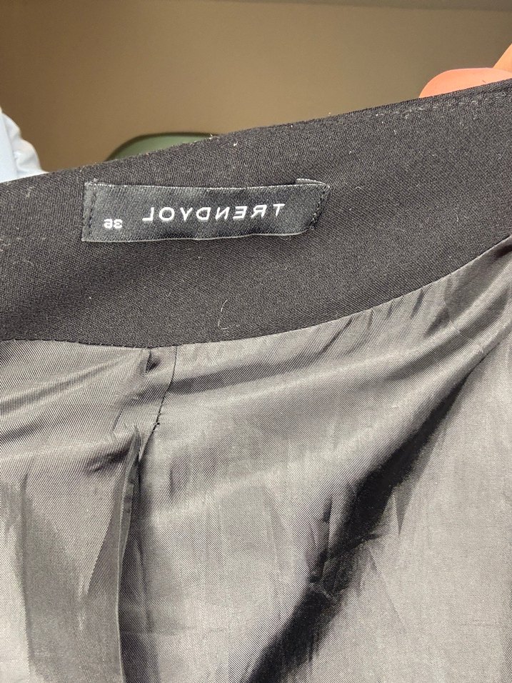 Siyah Yelek - Görsel 2