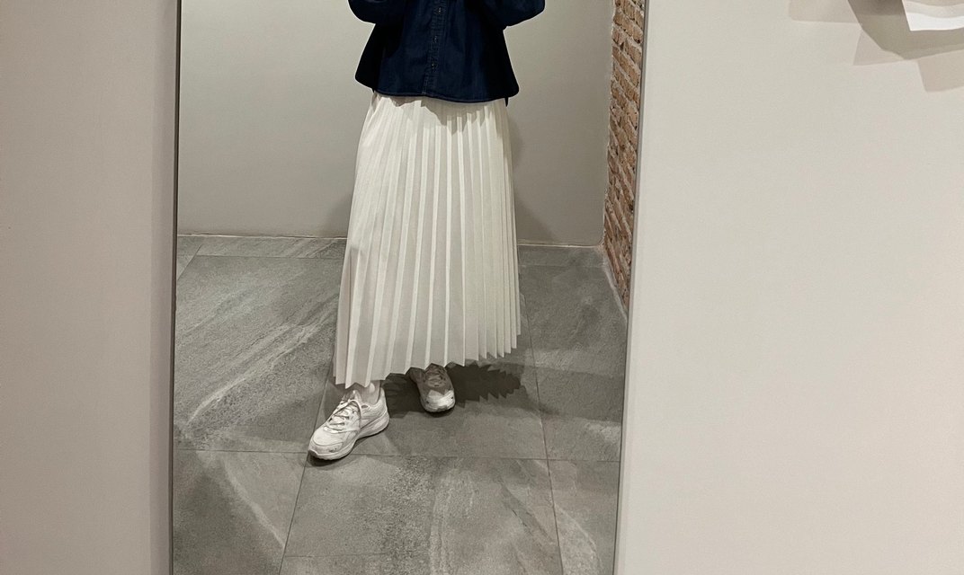 Beyaz Piliseli Uzun Etek - Görsel 4