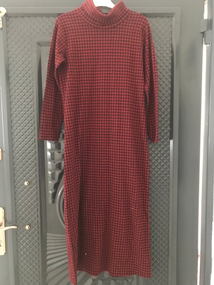 Kırmızı Kareli Balıkçı Yaka triko elbise - Görsel 4