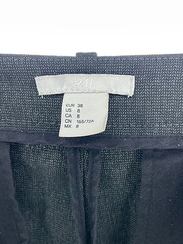 38 Beden çeşitli Renk H&M Düz Kesim %70 İndirimli.