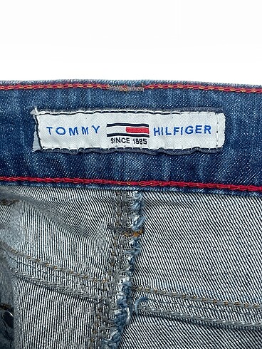 29 Beden mavi Renk Tommy Hilfiger Jean / Kot %70 İndirimli.