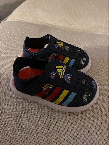 21 Beden Adidas deniz ayakkabısı