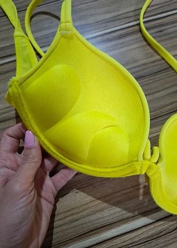 34 Beden Sarı Mini Bikini Üstü