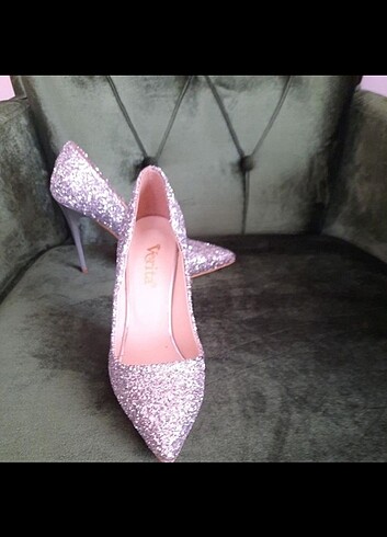 Topuklu ayakkabı (stiletto)