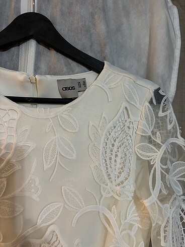 Asos Beyaz kalem diz altı elbise