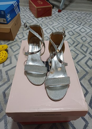 kız çocuk gümüş kısa topuklu ayakkabı - Görsel 5