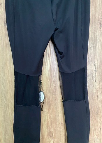 Diz Altı Yırtmaçlı Siyah Spor Tayt - Görsel 2