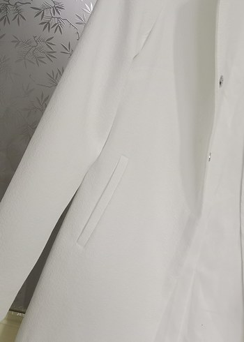 Düğmeli Beyaz Midi Kadın Kaban - Görsel 4