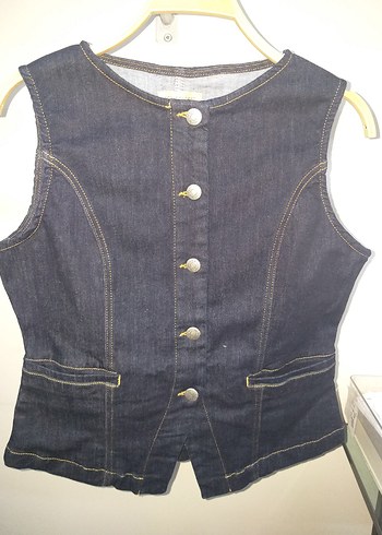 Düğmeli Lacivert Kolsuz Denim Ceket