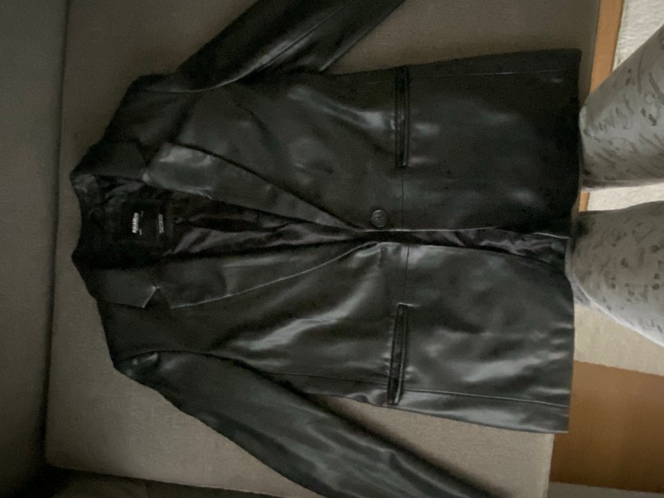 Kadın Siyah Deri Düğmeli Ceket - Görsel 3