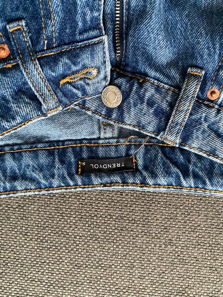 Trendyol Kadın Kot Pantolon Midi Boy - Görsel 3