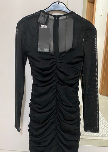 Bershka Siyah Pilili Uzun Kollu Midi Elbise - Görsel 2