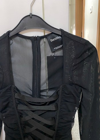 Bershka Siyah Pilili Uzun Kollu Midi Elbise - Görsel 3