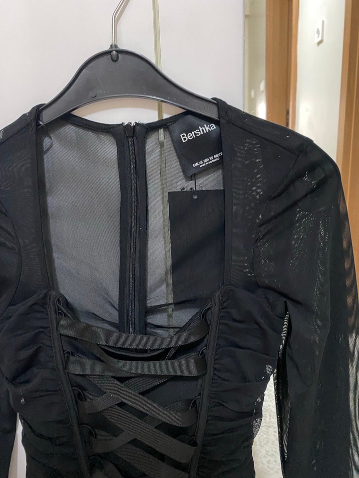 Bershka Siyah Pilili Uzun Kollu Midi Elbise - Görsel 3